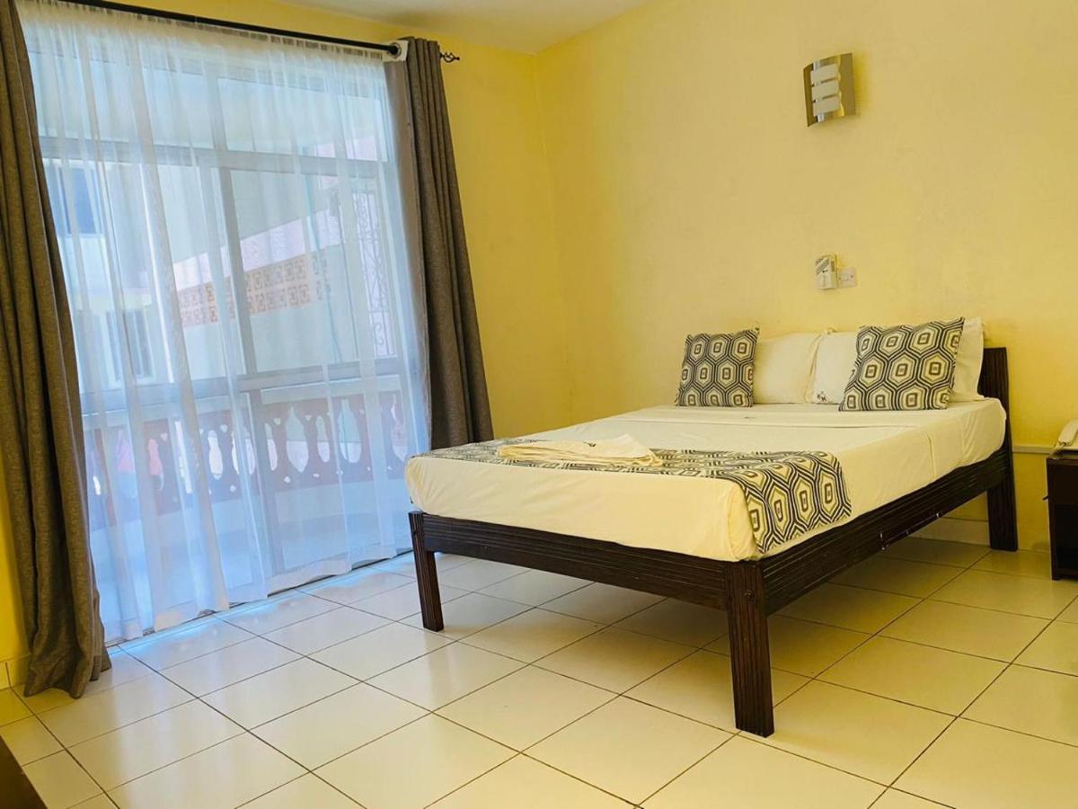מומבסה Merry Villa Hotel & Apartments מראה חיצוני תמונה