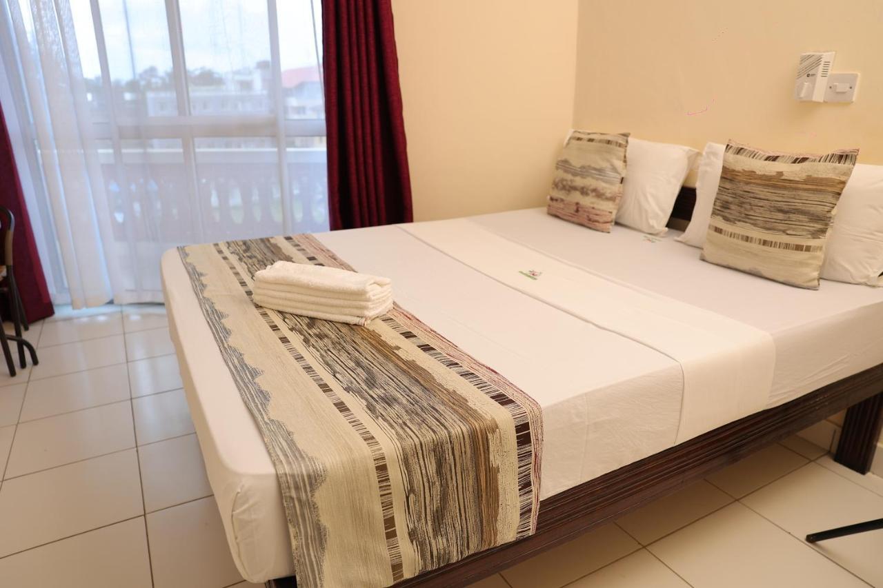מומבסה Merry Villa Hotel & Apartments מראה חיצוני תמונה